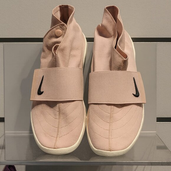 Nike Air Fear of God MOC Particle Beige Unisex Women Size 9 Men 7.5 EUC - Picture 1 of 7